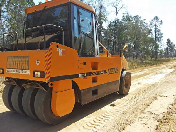 Pneumatic Tire Roller - Image 2